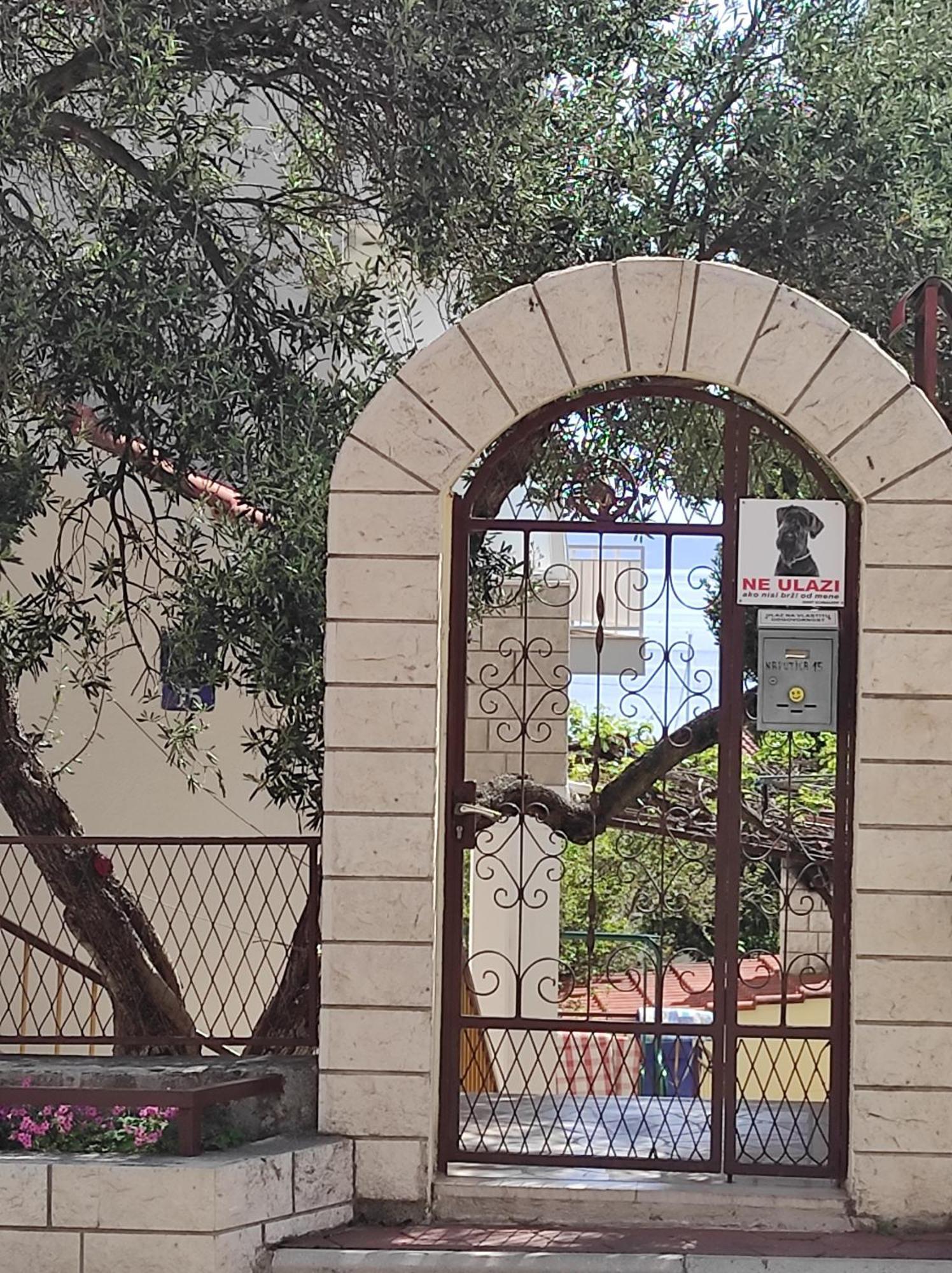 Apartment Topic Baška Voda Exterior foto